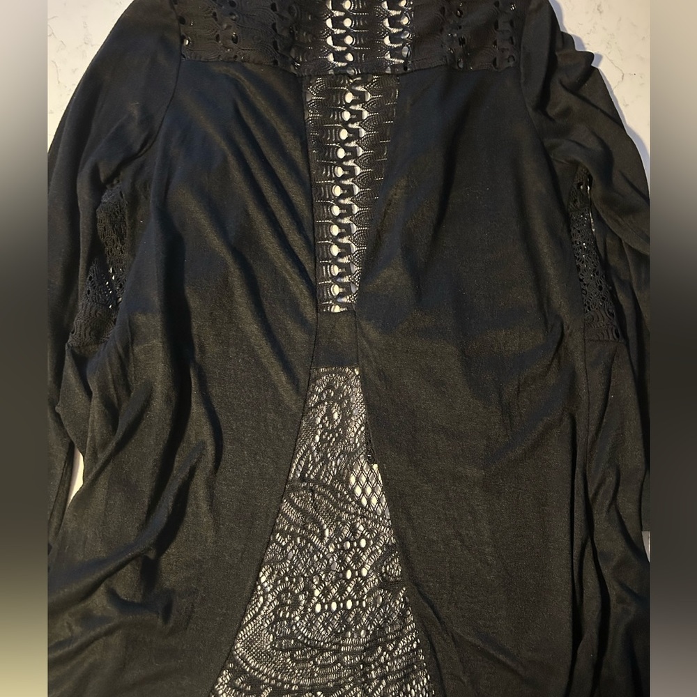 BKE Boutique Black Women's Crochet Lace Open-Front Cardigan - Picture 11 of 13